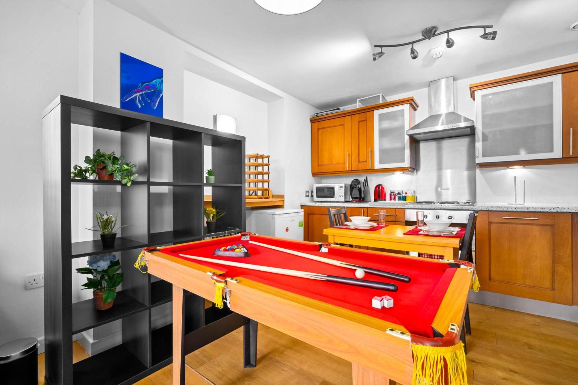Central Flat Pool Table Balcony 셰필드 외부 사진